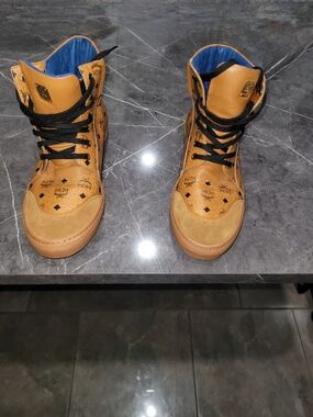 MCM Tan Brown High-Top Logo Boots with Black Laces